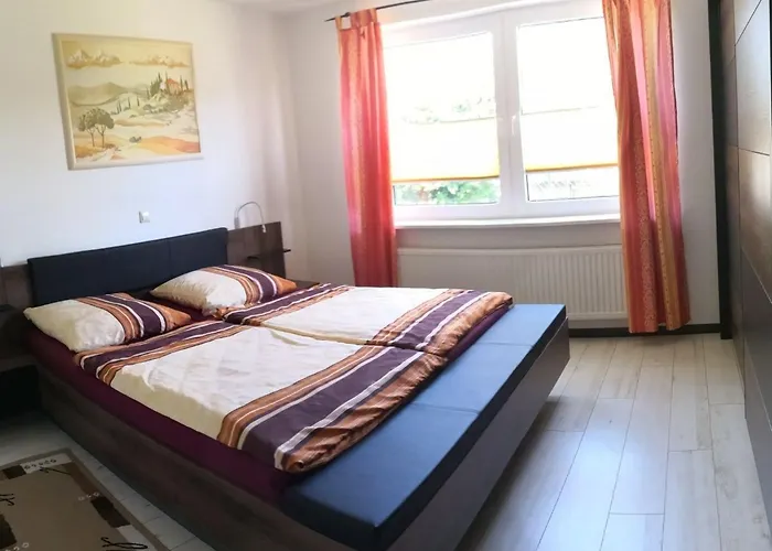 בית נופש Modern Ausgestattetes Mit Terrasse By Interhome