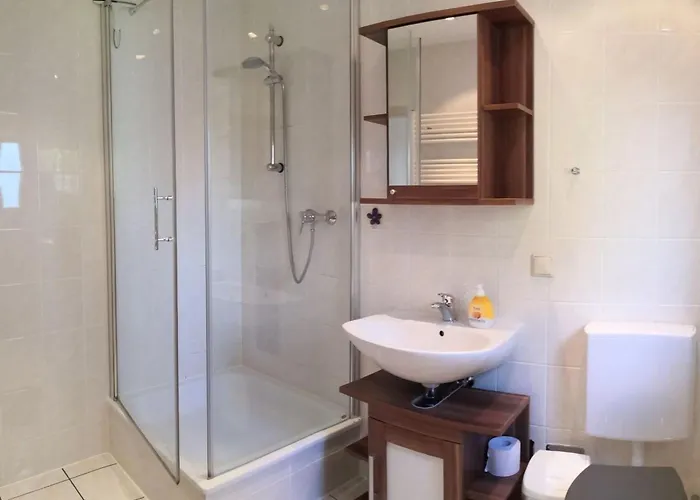 Modern Ausgestattetes Mit Terrasse By Interhome * ברגן